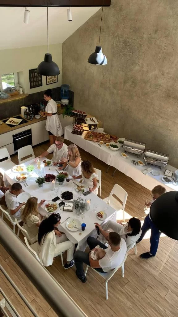 Korporatīvs pasākums banketu zālē Mārupē